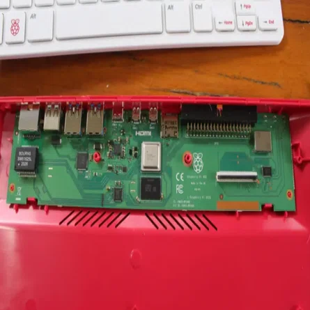 Raspberry Pi 400 に期待！☆｜神楽坂らせん