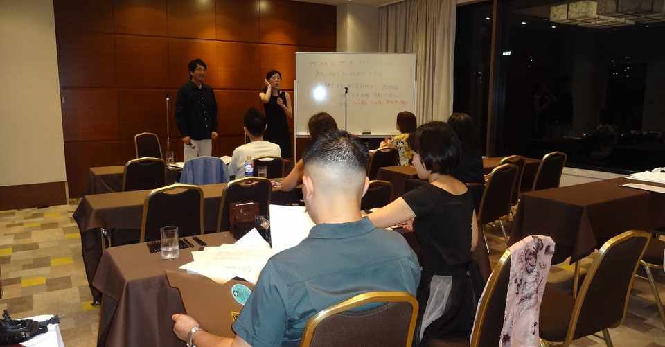 シンデレラの魔法をかけ 生まれ変わるには 9か月ぶりに東京セミナー開催します 恋愛と結婚の専門家 心理療法家 ひろ れいこ ひろ健作 マダムれいこ Note