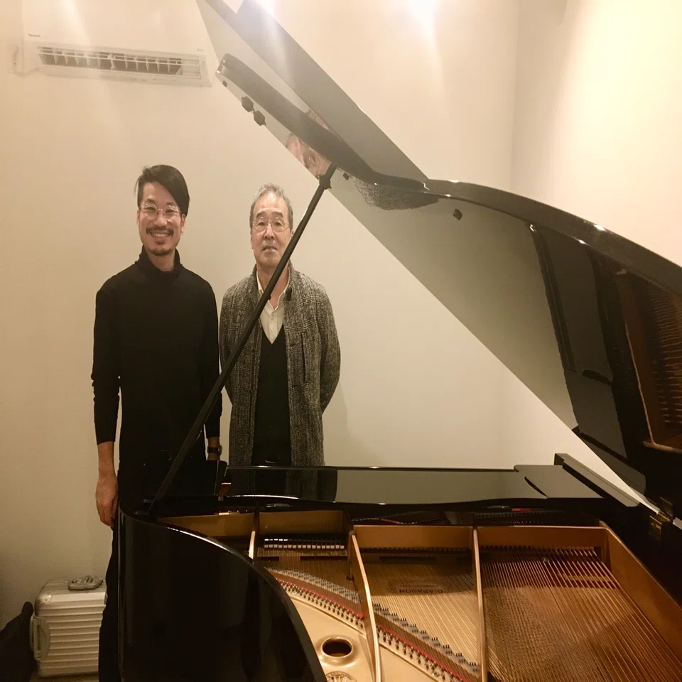 ピアノ搬入と調律｜improvisation pianist｜髙橋賢一
