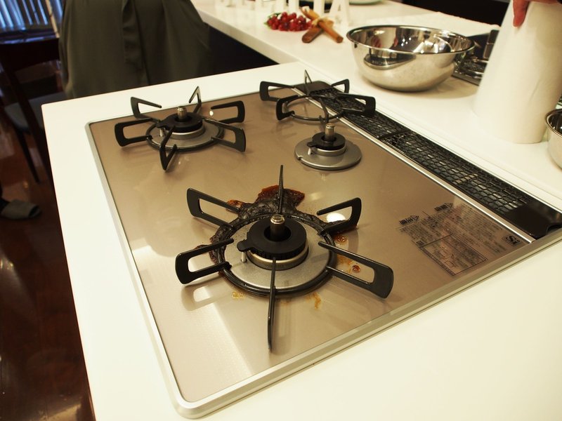 国内有名メーカーのビルトインコンロ比較 シリーズの違いも解説します 前編 株式会社スミレナ Note