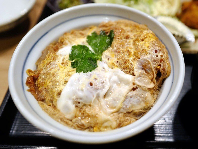 荒木町でカキフライに煮かつ丼 サカキシンイチロウ Note