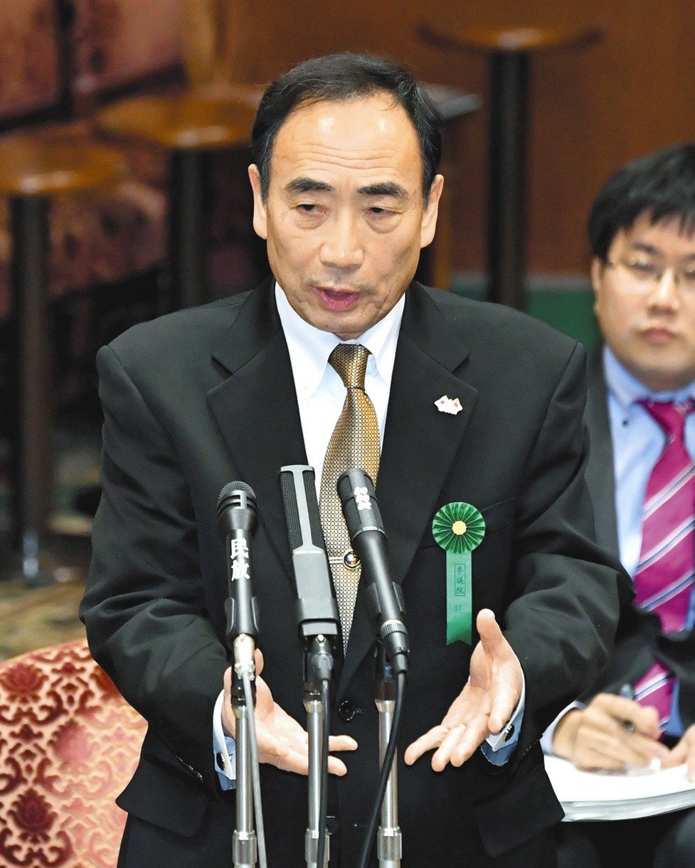 参院予算委での証人喚問で質問に答える籠池泰典氏＝２０１７年３月２３日午前（由木直子撮影）