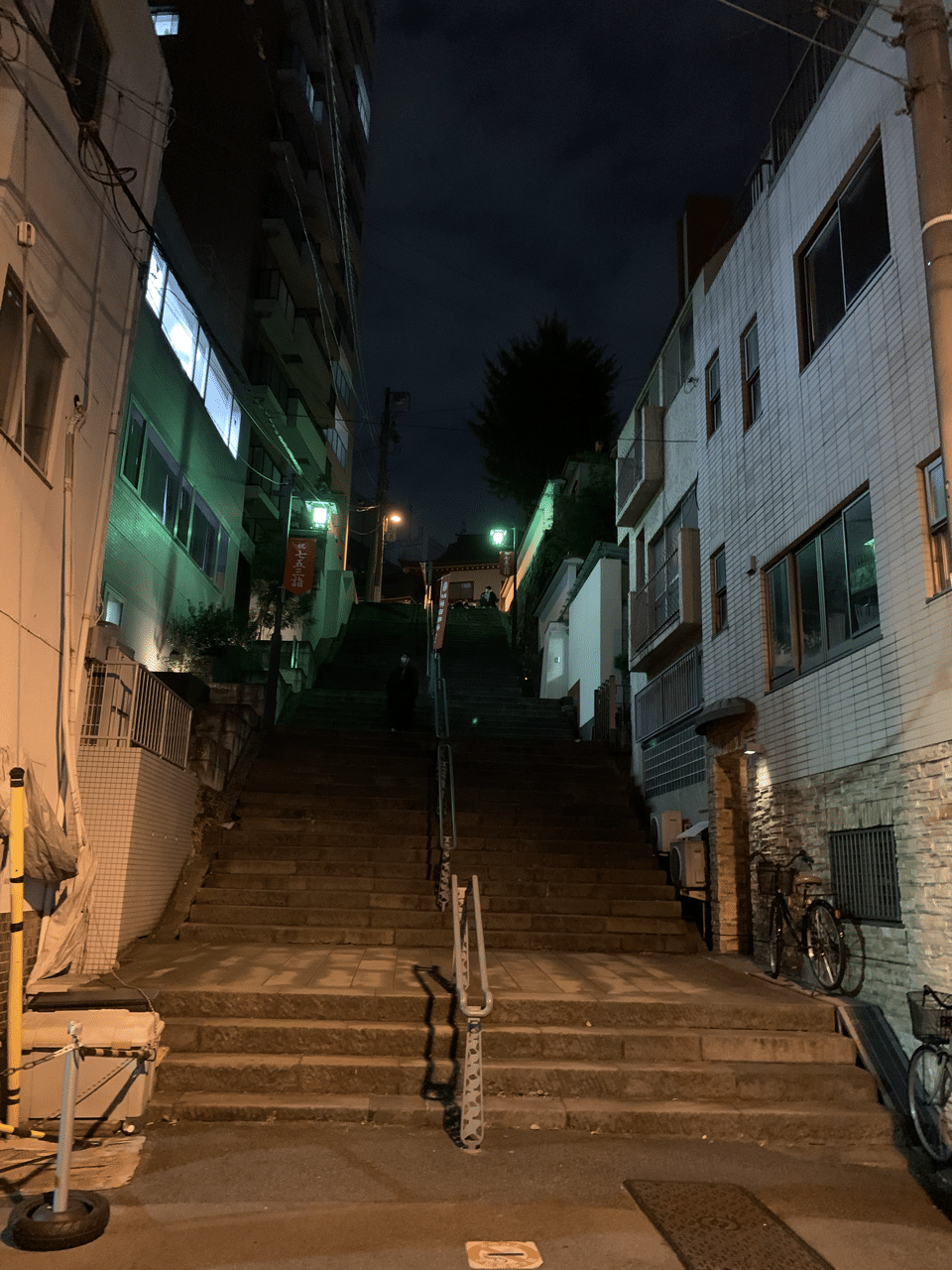 夜中の神田明神 夜の秋葉原 ウィッチズガーデン 魔女の箱庭 夜の10 30から神田明神へ その後 深夜0時を回って魔女の箱庭へ ドンキホーテは午前2時を回って探訪 Http Witchesg 玉置泰紀 Kadokawa21年室 Note
