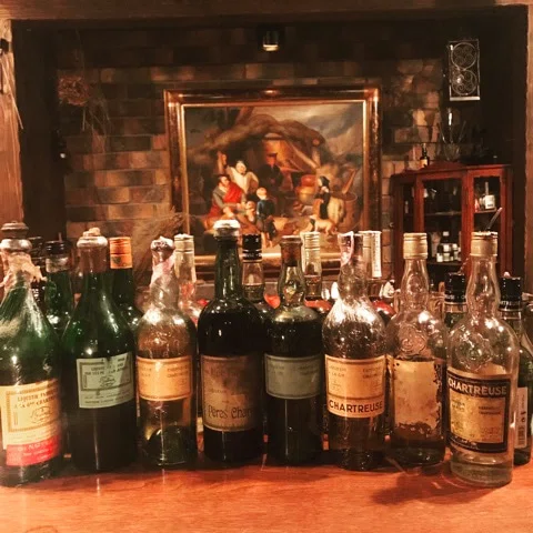 シャルトリューズの年代特定方法｜Bar BenFiddich 鹿山博康