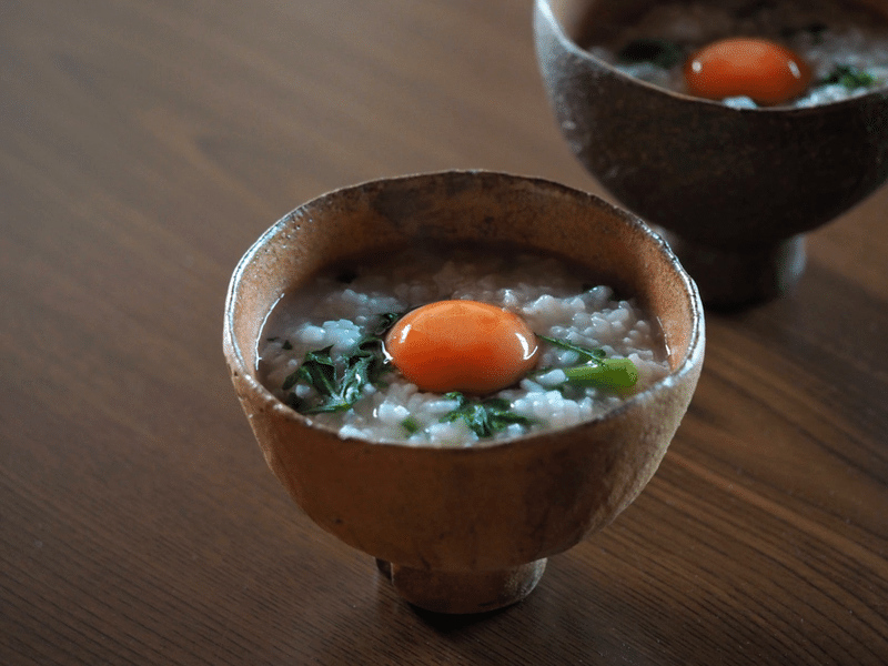 春菊卵黄粥のレシピ 風邪予防 喉の痛みの緩和 胃腸の養生に 鈴木かゆ 生米からつくるおかゆのレシピ Note 春菊卵黄粥のレシピ 風邪予防 喉の痛みの緩和 胃腸の養生に 鈴木かゆ 生米からつくるおかゆのレシピ Note