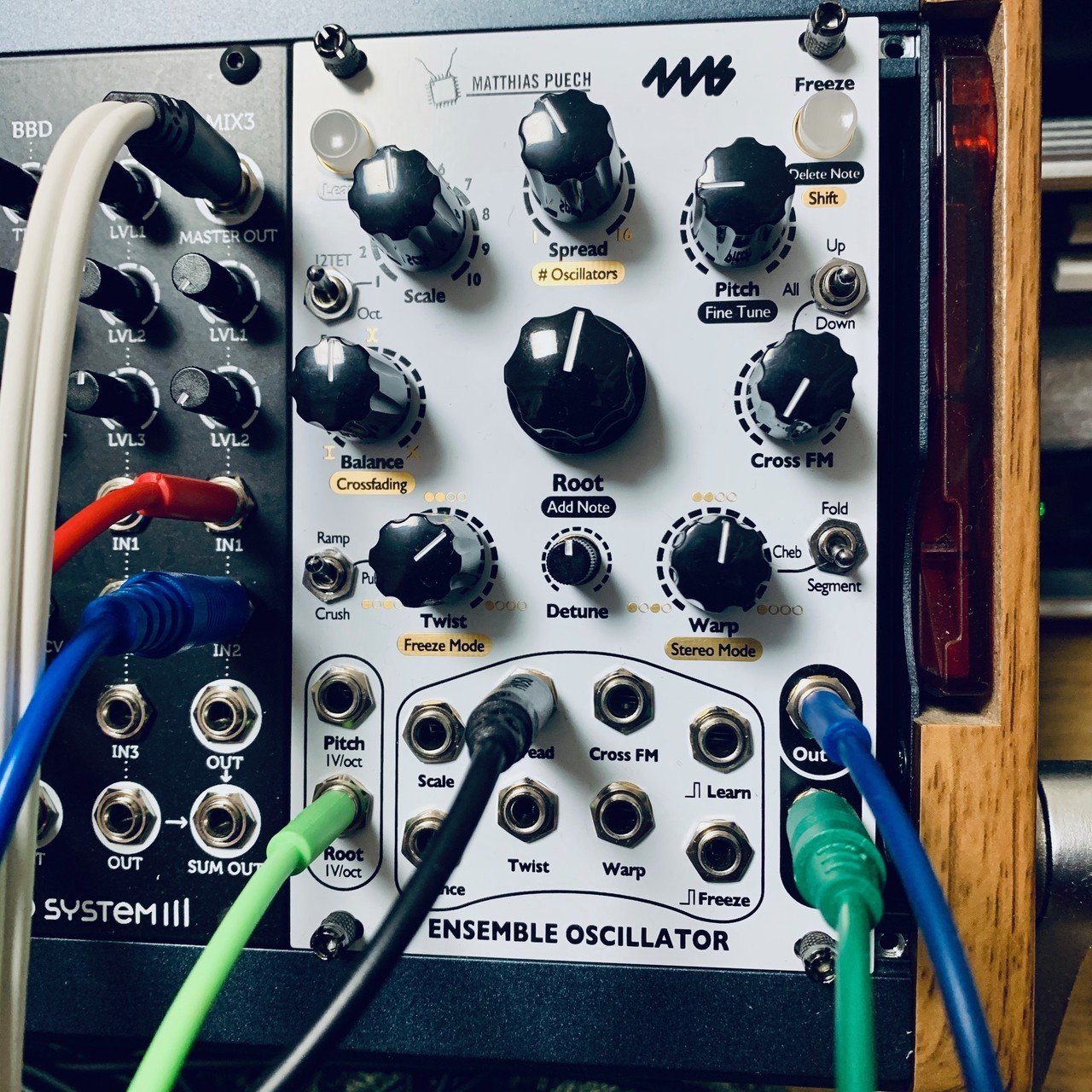4ms Ensemble Oscillator (EO) モジュラーシンセ 4ms Ensemble Oscillator (EO)— Clockface Modular
