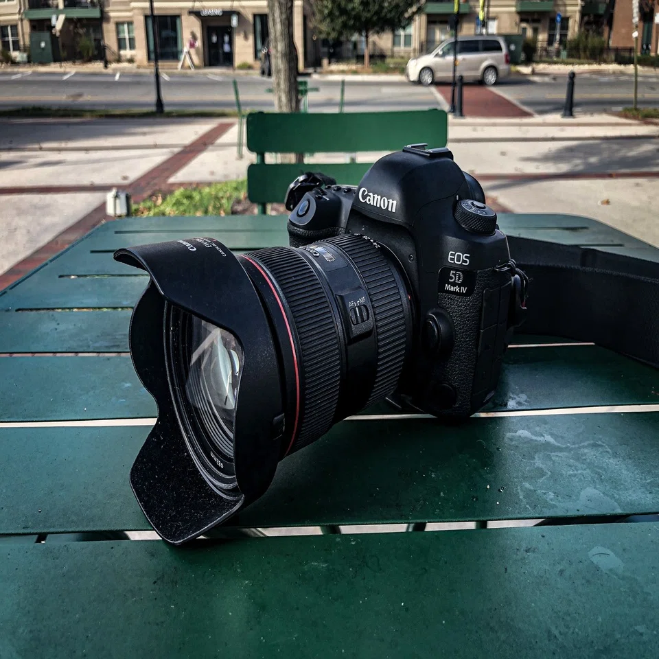 デジタル一眼レフカメラの完成形、EOS 5D Mark IV｜MOJA MOJA