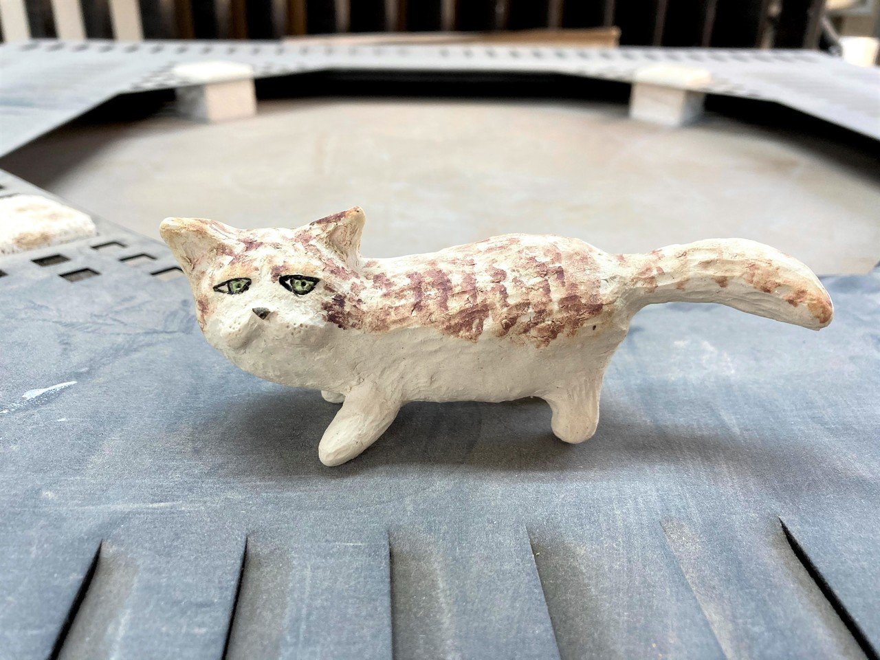 no.18 ぶさかわ猫の置物 完成編｜Nao🍎＠陶芸主婦