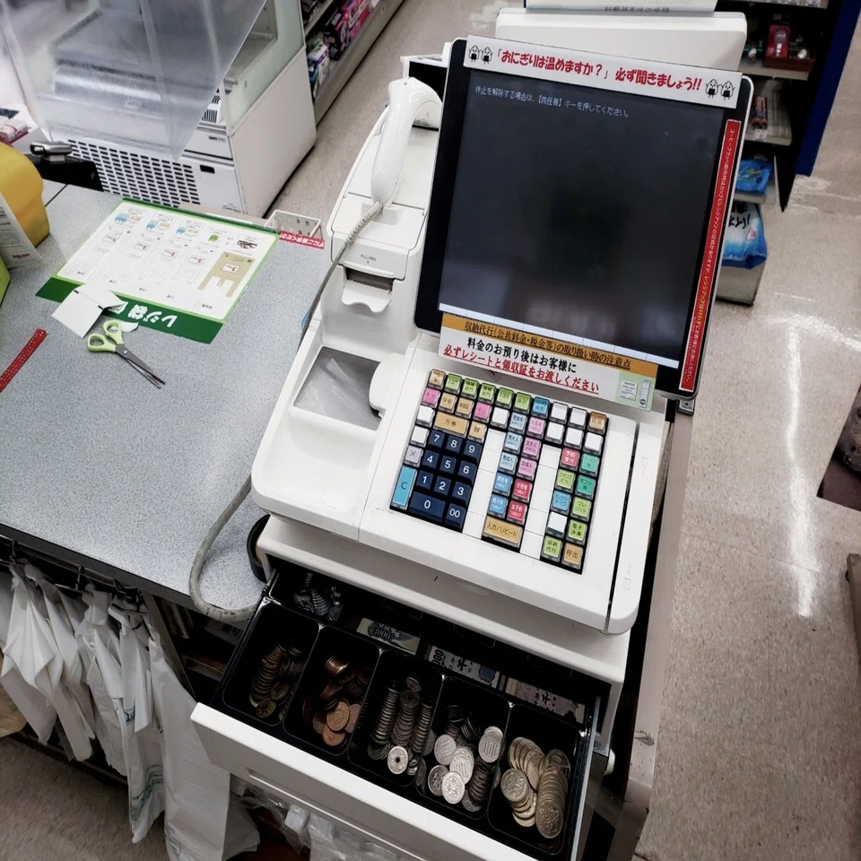 レジ締め作業の極意とは？現金を素早くミスなくチェックする方法を伝授 