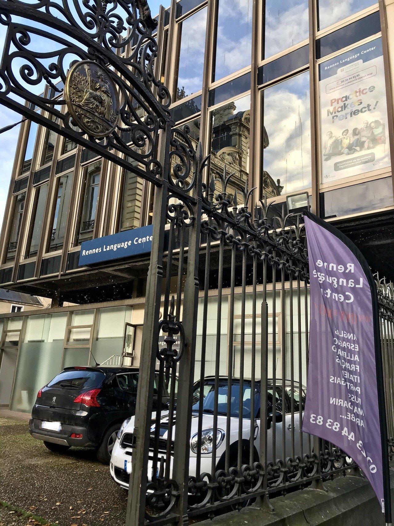 先月末からレンヌ駅の近く Rennes Language Centerにて ゆるく日本語の先生をしています こじんまりしていてアットフォームですが 英語の授業は生徒数多め 250人 フランス語を含め Rino Note 先月末からレンヌ駅の近く Rennes Language Centerにて ゆるく日本語の先生をしています こじんまりしていてアットフォームですが 英語の授業は生徒数多め 250人 フランス語を含め Rino Note