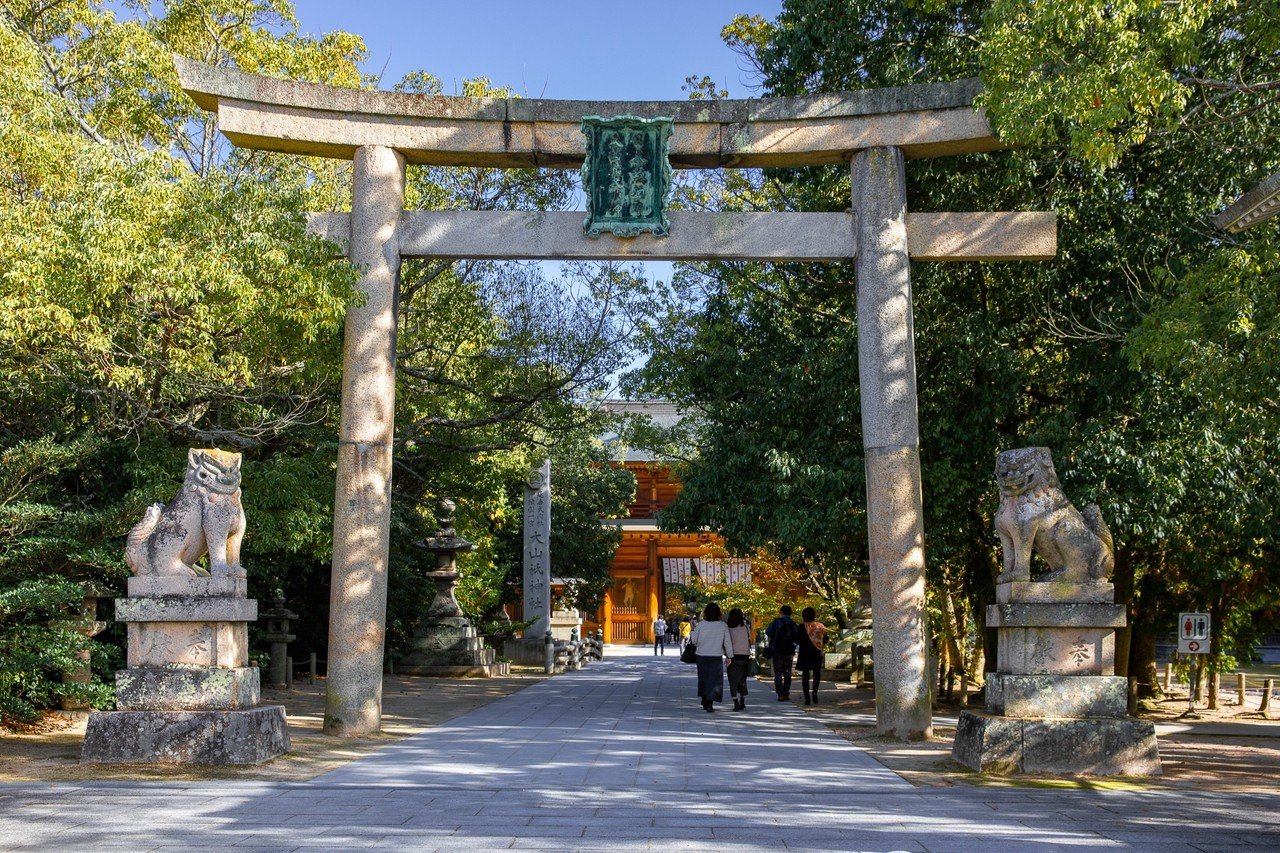 山間に佇む神社 木山神社の招き猫 on X: 