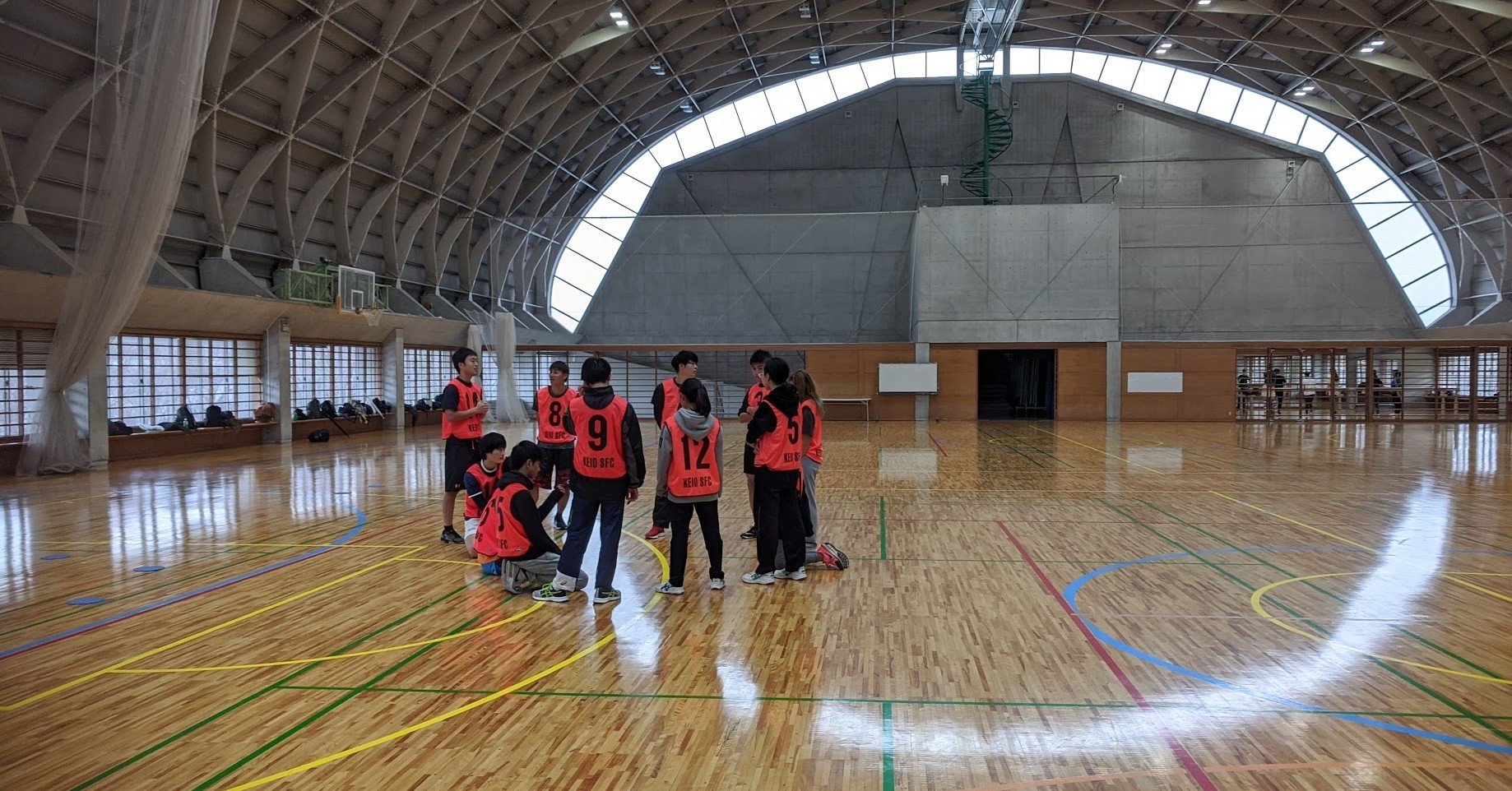 鬼ごっこ 大学 で 入構制限中の大学でユーチューバーが鬼ごっこ、炎上で謝罪 大学側が経緯説明も