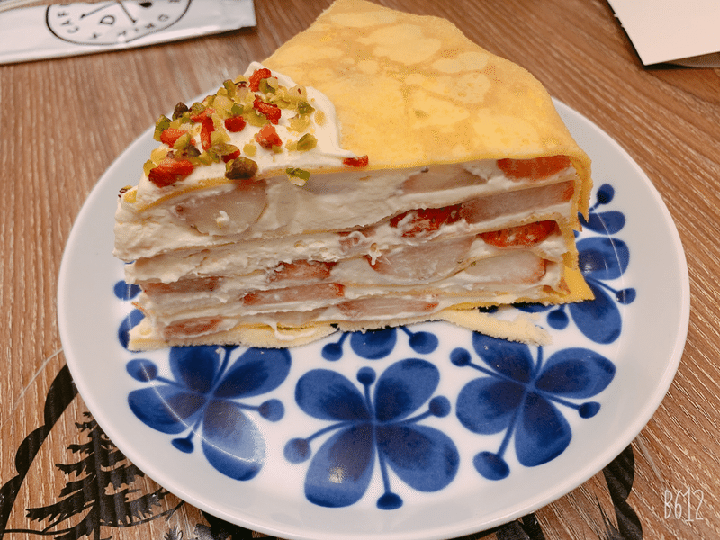 梅田で美味しいいちごミルクレープ くま野くま子 Note 梅田で美味しいいちごミルクレープ くま野くま子 Note