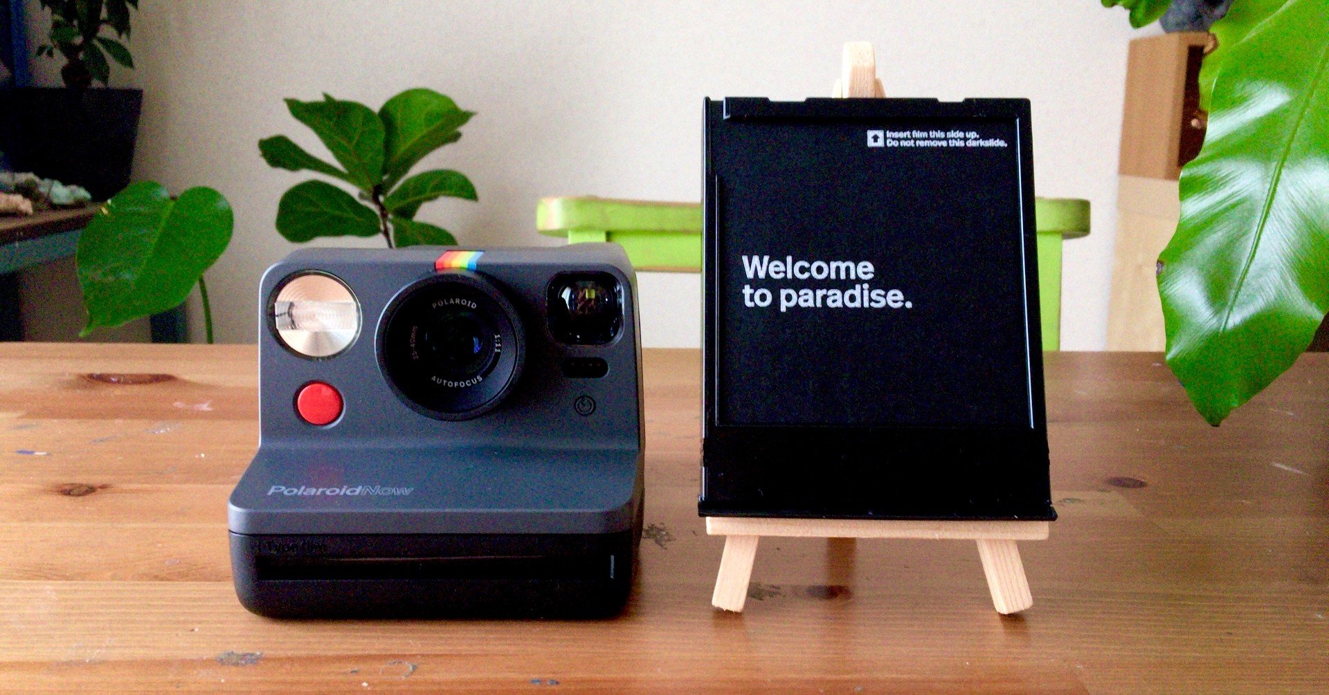 最新ポラロイドカメラ 『ポラロイド ナウ(Polaroid Now)』の使い方ー