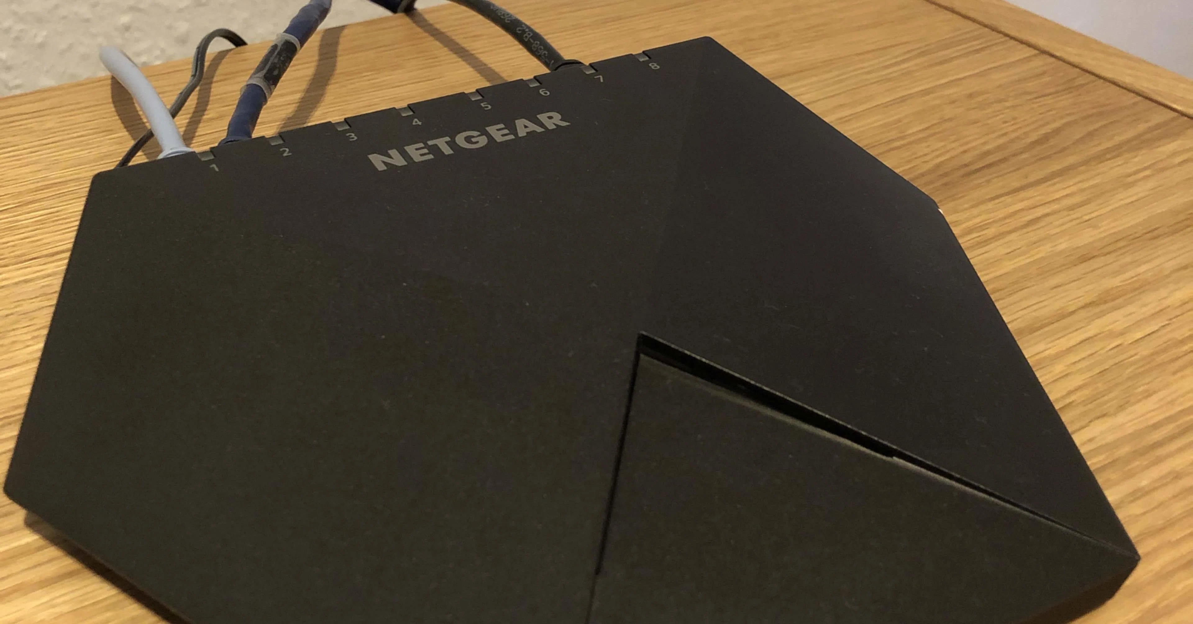 GS810EMX Nighthawk SX10 10Gbeスイッチングハブじゃんぱら名古屋大須 