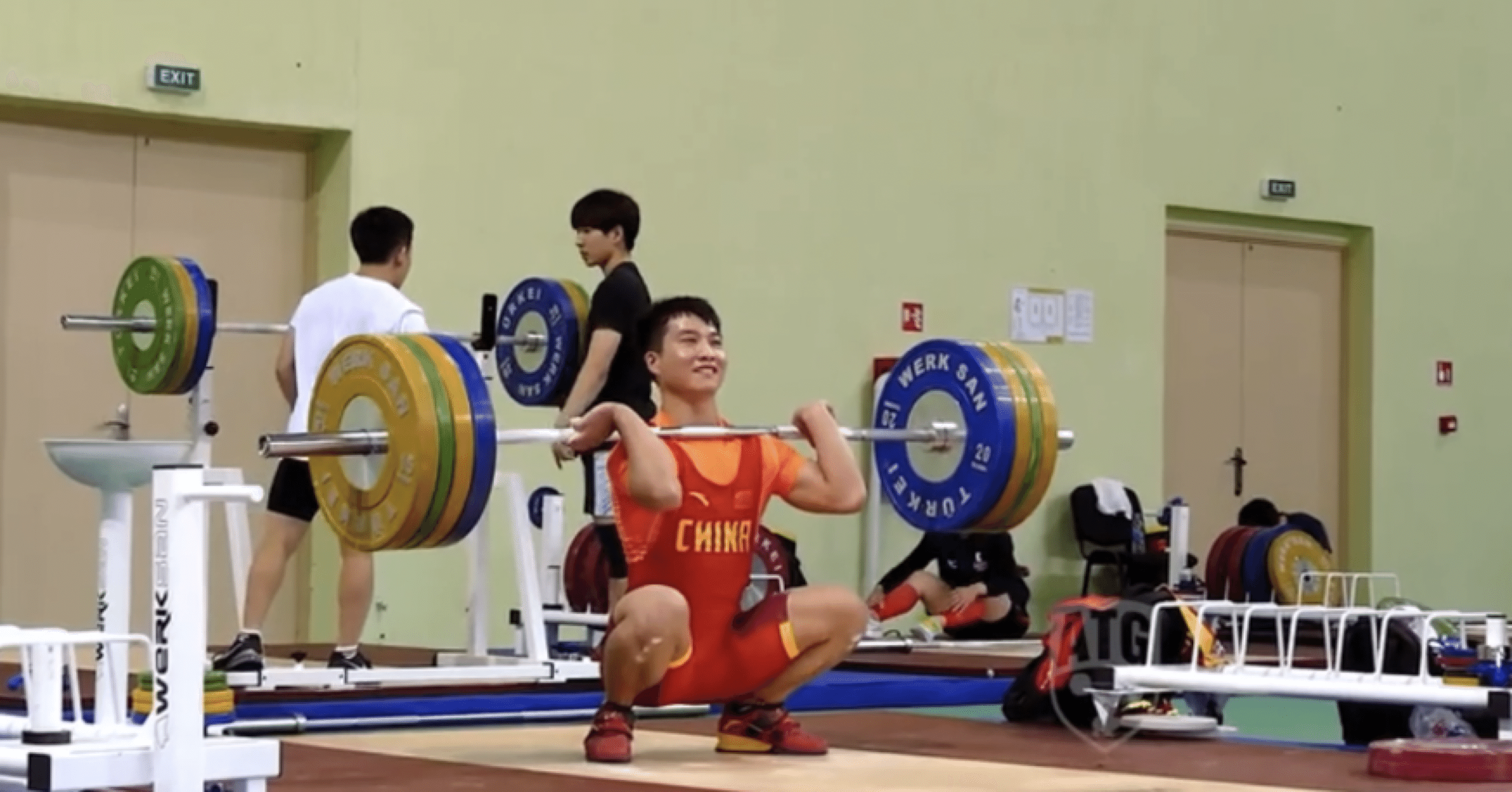 重量挙げ・中国の強さの秘密｜たを