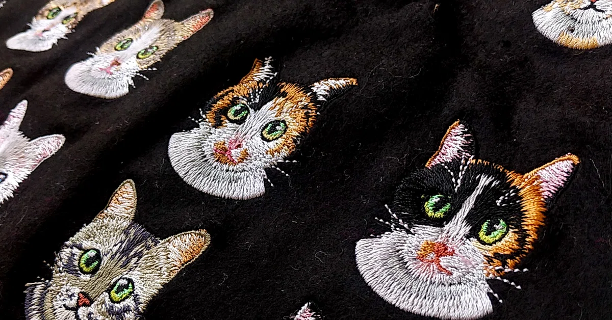 最終お値下げ⭐︎ 居内商店猫刺繍単着物難あり 最終お値下げ⭐︎ 居内商店猫刺繍単着物難あり