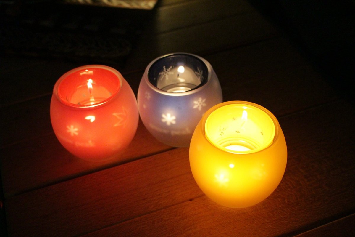 ギフトとしても人気のAmazon.co.jp限定発売「キャンドル ホルダー」の  