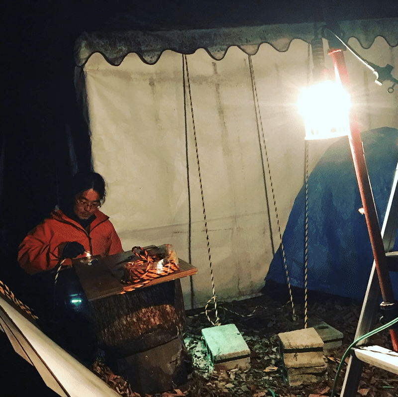 11 18 本降りの雪の前に なんとかテントの上にブルーシート Agnesnitai Note 11 18 本降りの雪の前に なんとかテントの上にブルーシート Agnesnitai Note