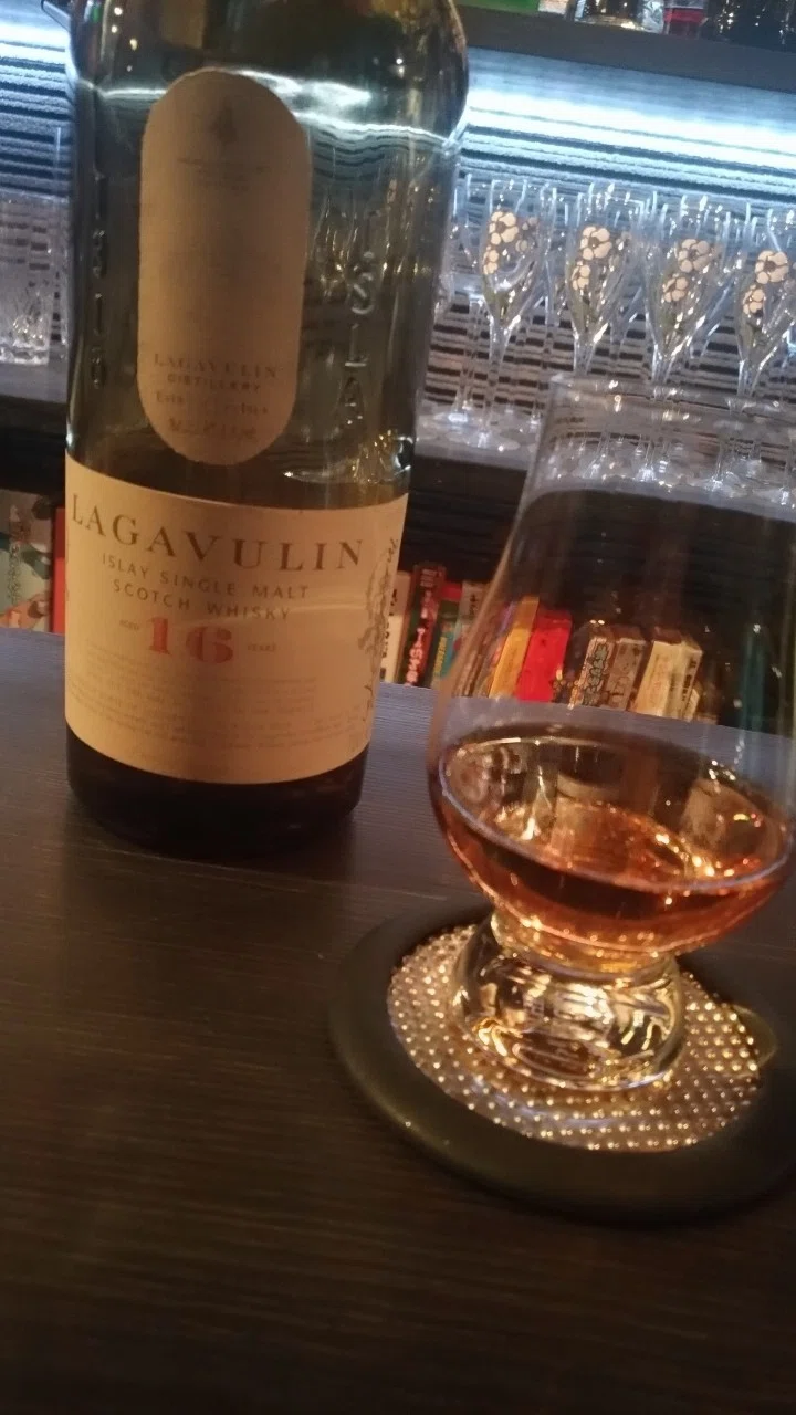No.24] LAGAVULIN 16 Year Old [Tasting]｜おばちゃん＠ウイスキー