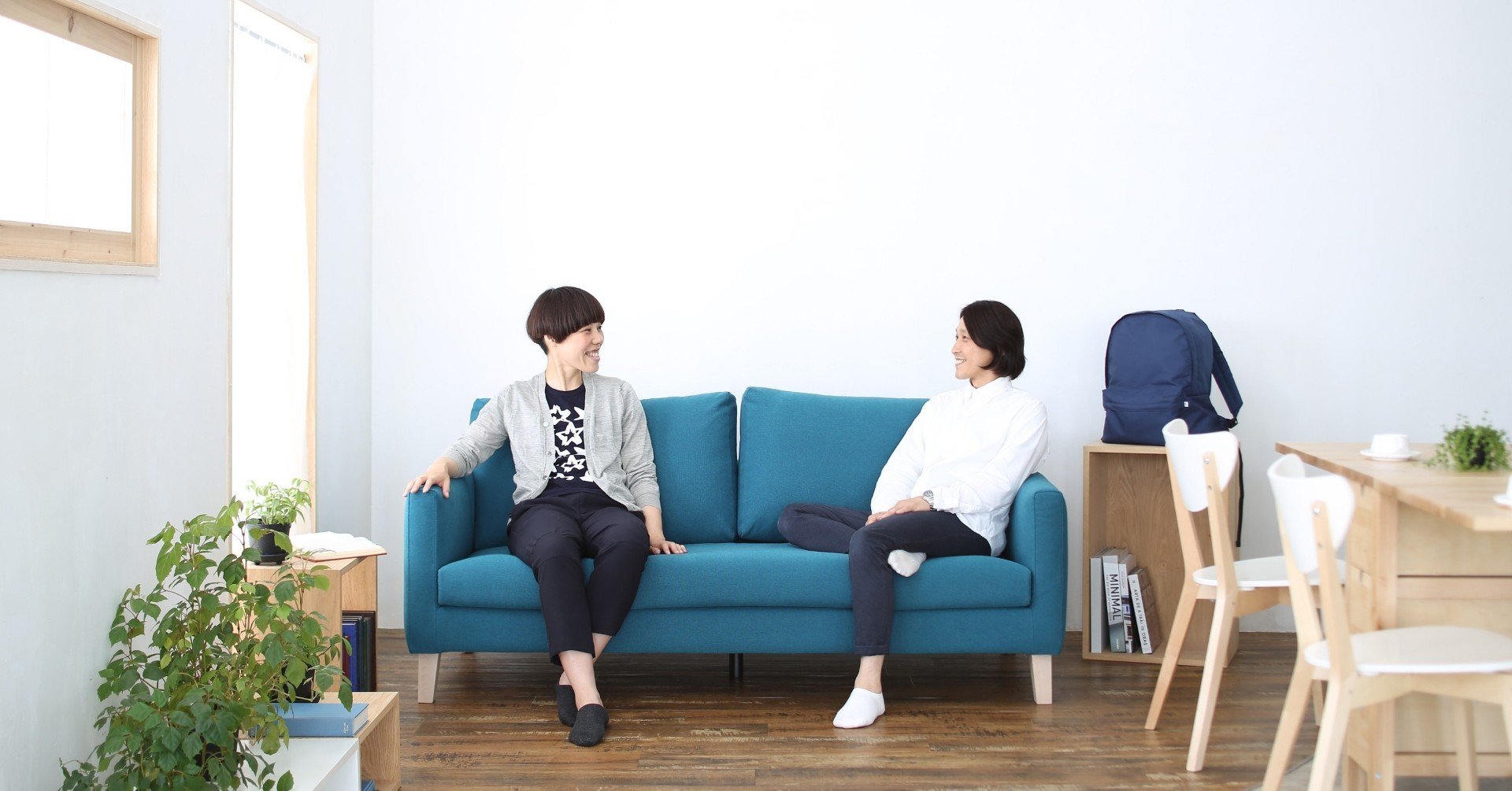背もたれ&肘置きでソファをさらに快適に。あらゆるシーンで使えるNo.1ソファ 東谷 ソファ 片肘ソファ 向かって右肘 左ひじアームレストソファ