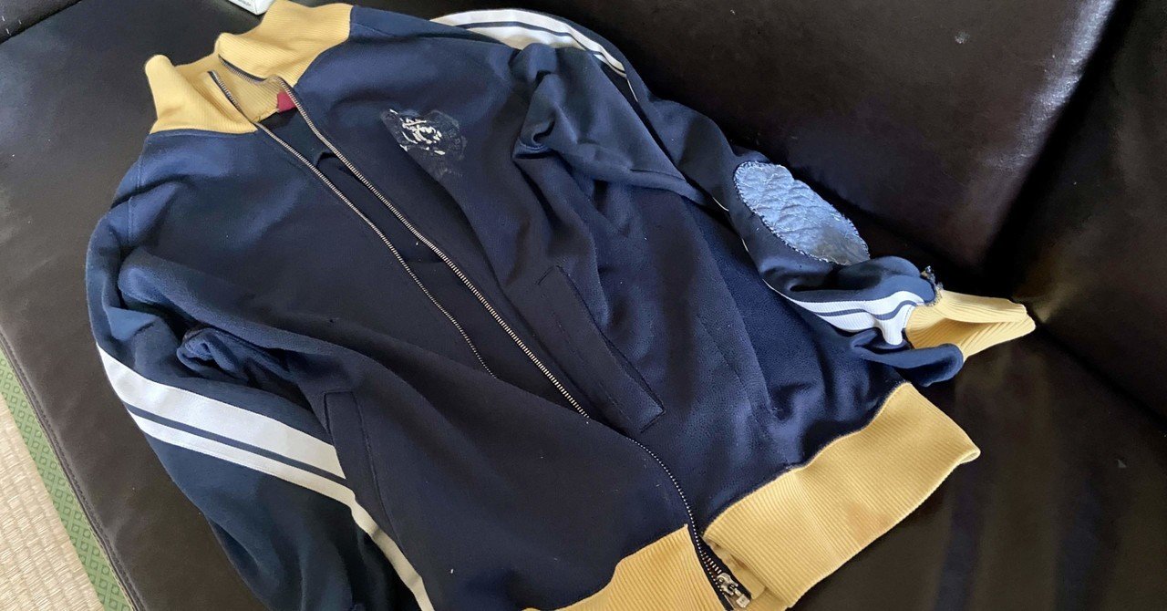 まこしがよく着てたジャージ FOLm8i_VsAQd_v8.jpg