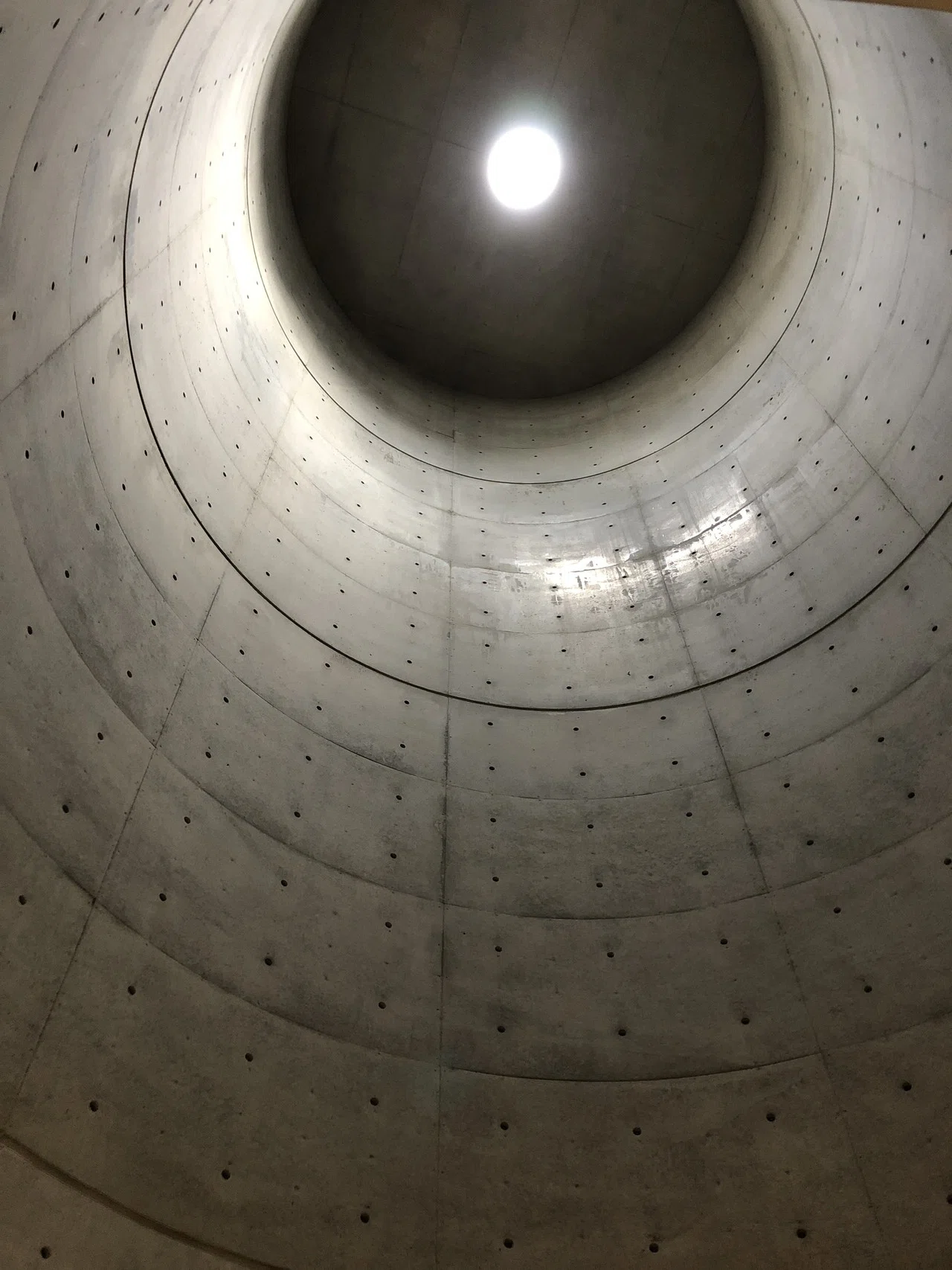 安藤忠雄さん寄贈の図書館「こども本の森 中之島」に行ってきた