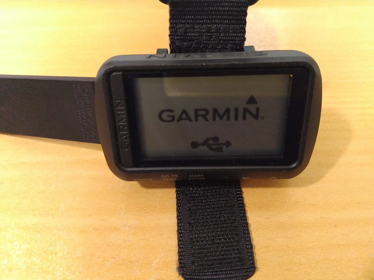 Garmin ガーミンGPS foretrex301（日本語）陸自迷彩カバー付き - 個人装備