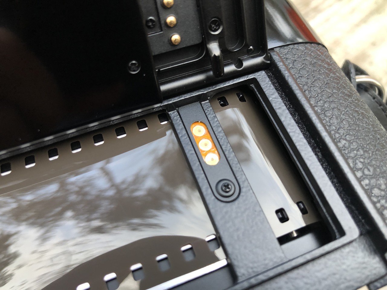 んんん？故障している？ 新品のLEICA MP 0.72｜MOJA MOJA