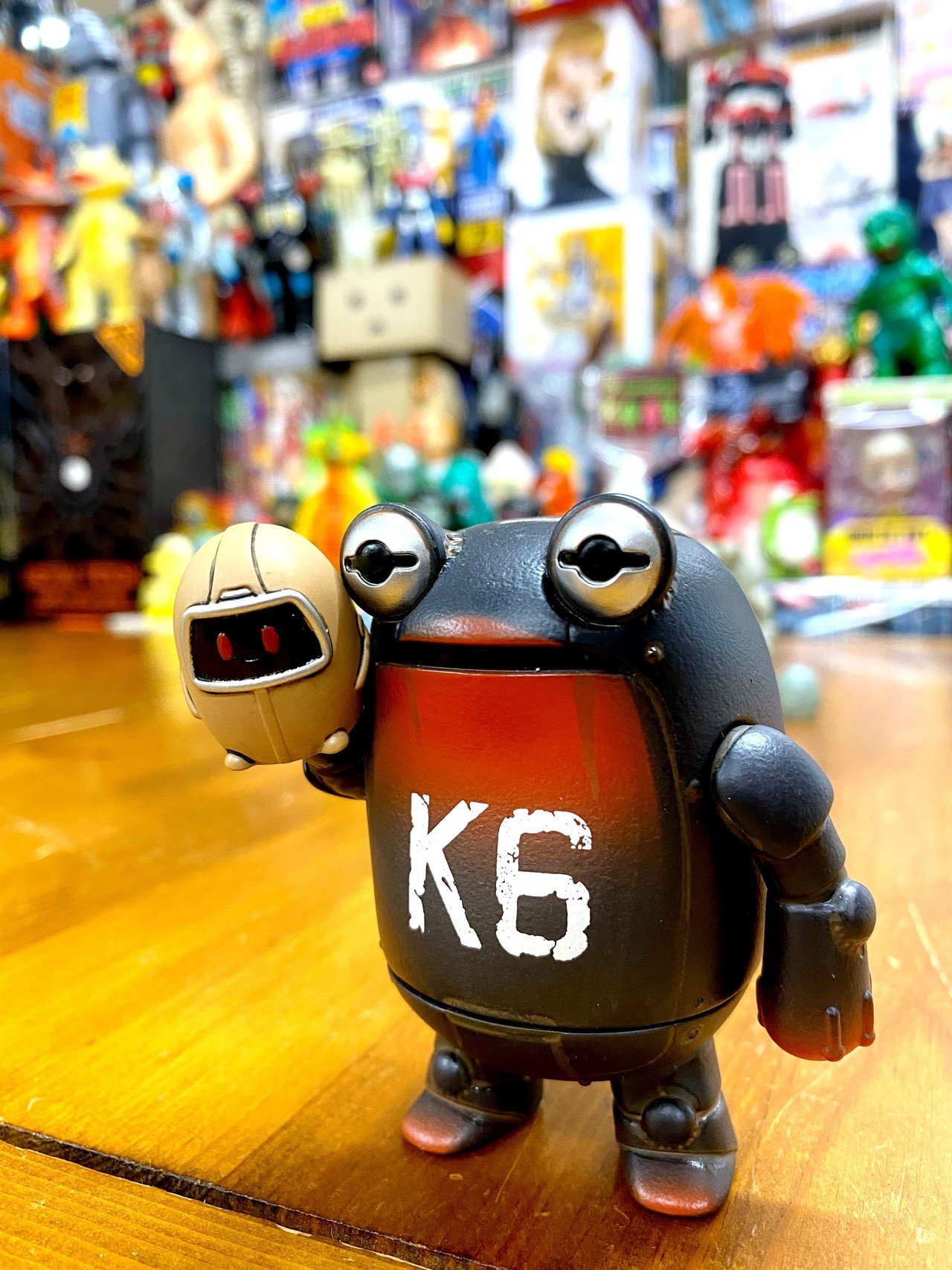 Play Times　洋書　アートマガジン　アートトイ　ソフビ アートショウ「Death Dealer」注目のソフビが抽選販売にて受付開始