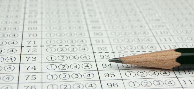 令和２年１２月６日実施予定の１級電気通信工事施工管理技術検定実地試験は試験時間が１４時１５分 １７時００分に変更となるとのことです 受験の手引きの時間と異なりますので注意が必要ですね １級電気通信工事 解答速報 偏差値 難易度 資格 受験 スキル