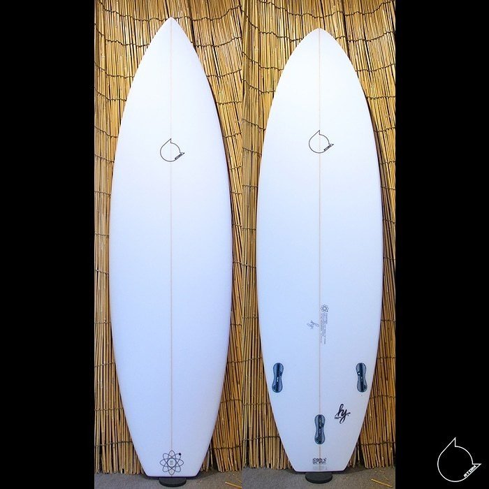 Leaps'n Bounds

stepup model

ATOM Surfboard

#surf #surfing #surfboard #atomsurfboard #customsurfboards #akubrd #arctic_foam #instasurf #surfinglife #japan #shizuoka #サーフ #サーフィン #サーフボード #アトムサーフボード #日本 #静岡 #leapsnbounds