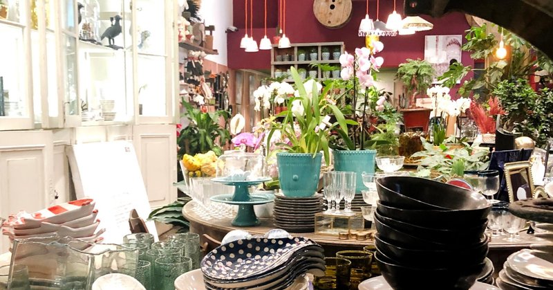 ベルガモ Shops I インテリアセレクトショップのお花屋さん Giardini Di Giava Di Brazzoli マイ Note