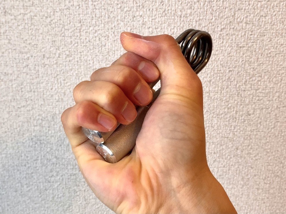 クレジットカードセットクローズ｜握力と前腕を鍛える方法の総合