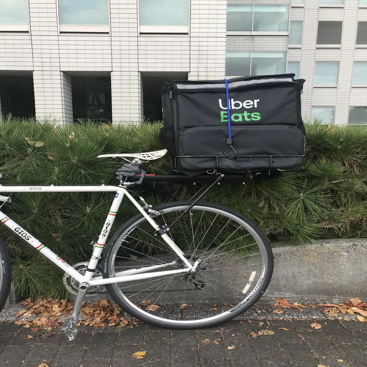 Uber配達やるならコレを用意。買ってよかったおすすめ便利アイテム 