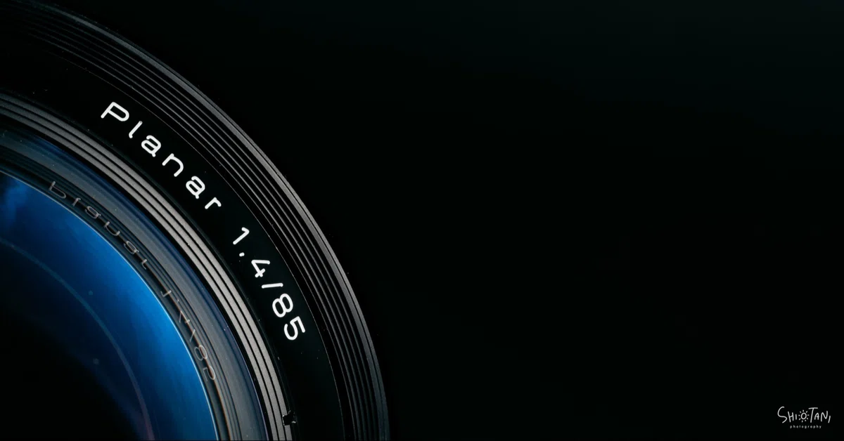 もう君なしのポートレートは考えられない CONTAX Carl Zeiss Planar T 