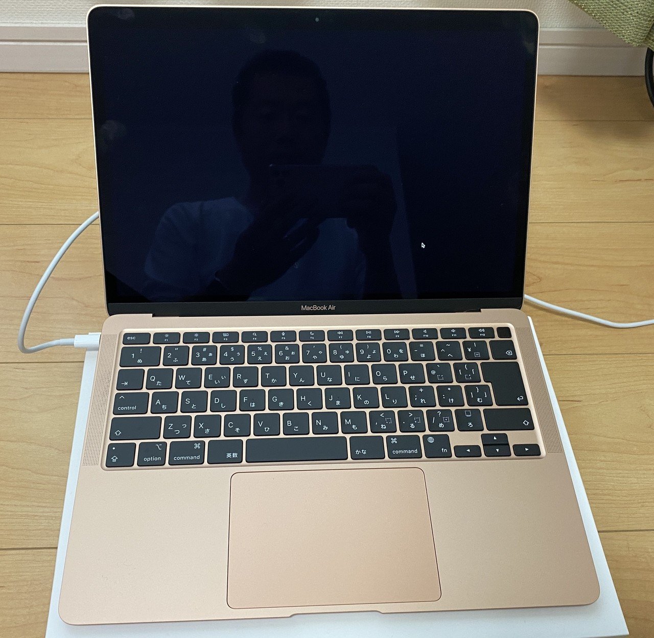 【ジャンク】MacBookAir 2020 ジャンク] MacBook Air M1 2020、8GB、256GB - メルカリ