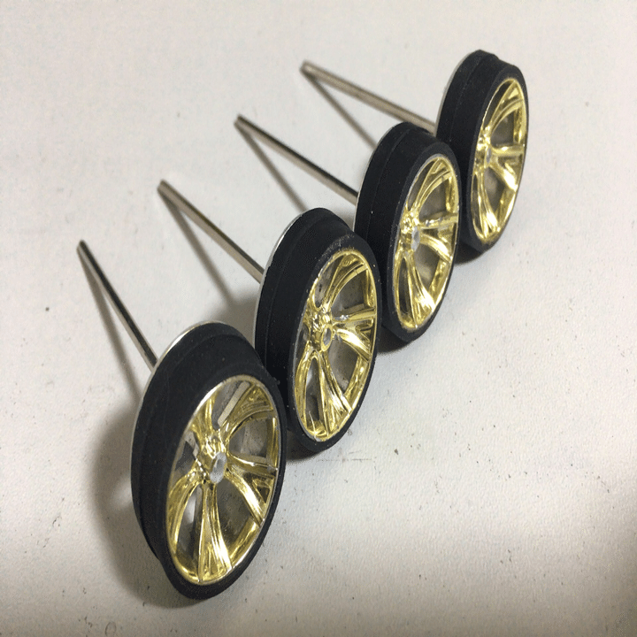 ミニ四駆 完成品 タイヤ数種類 ミニ四駆初心者】タイヤとホイールの選び方！タイヤは複雑で難しいぃ