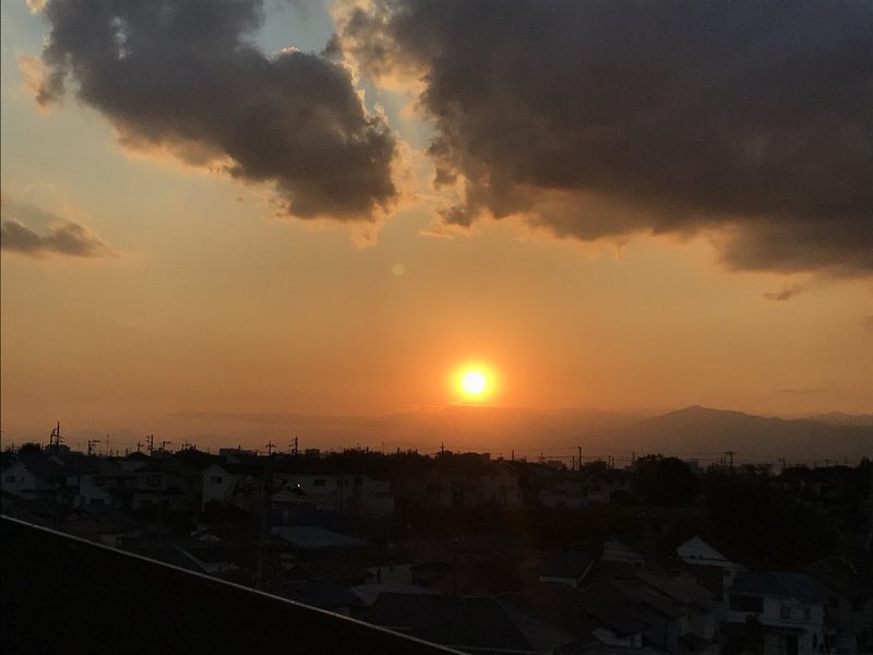 夕日と山とはらっぱ Arakure Note