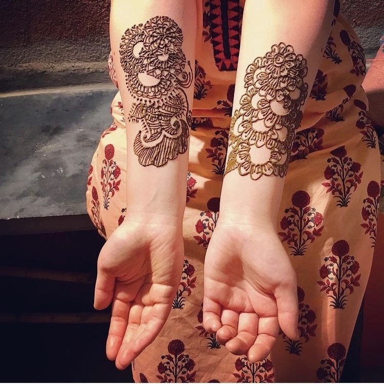 インドで ヘナタトゥー をしてもらった話 旅行記 沖山りこ Note インドで ヘナタトゥー をしてもらった話 旅行記 沖山りこ Note