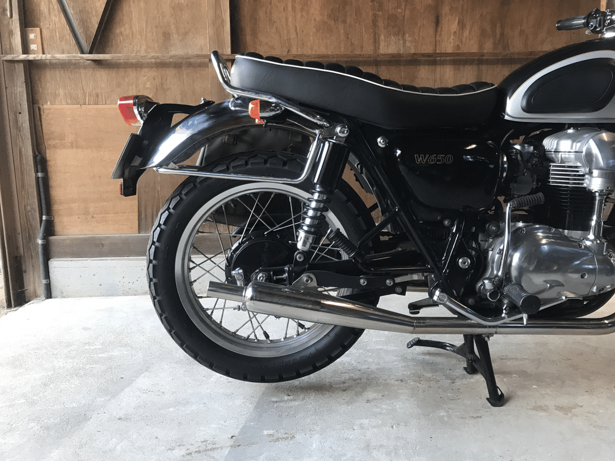 ペイトンプレイス w650 シート W650のカスタムとこだわり｜ニクドロ