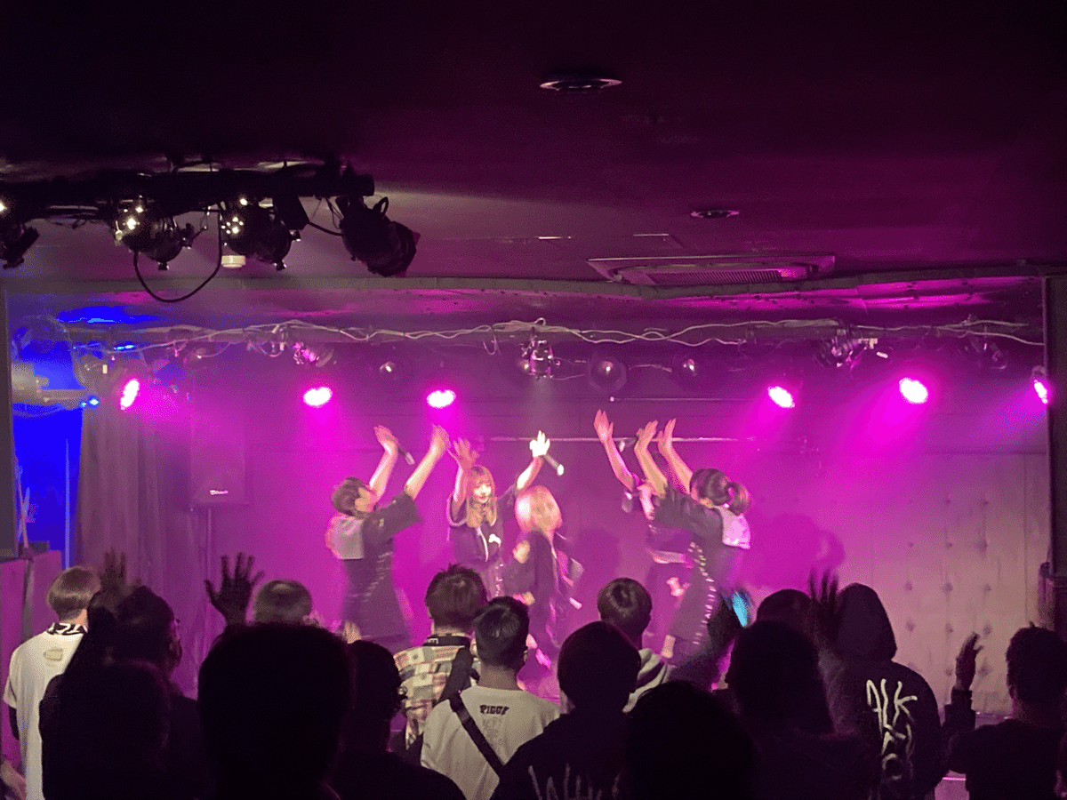 PIGGS WoPツアー 11/25 四日市CLUB ROOTS ※ネタバレ、セトリあり PIGGS WoPツアー 11/25 四日市CLUB ROOTS ※ネタバレ、セトリあり