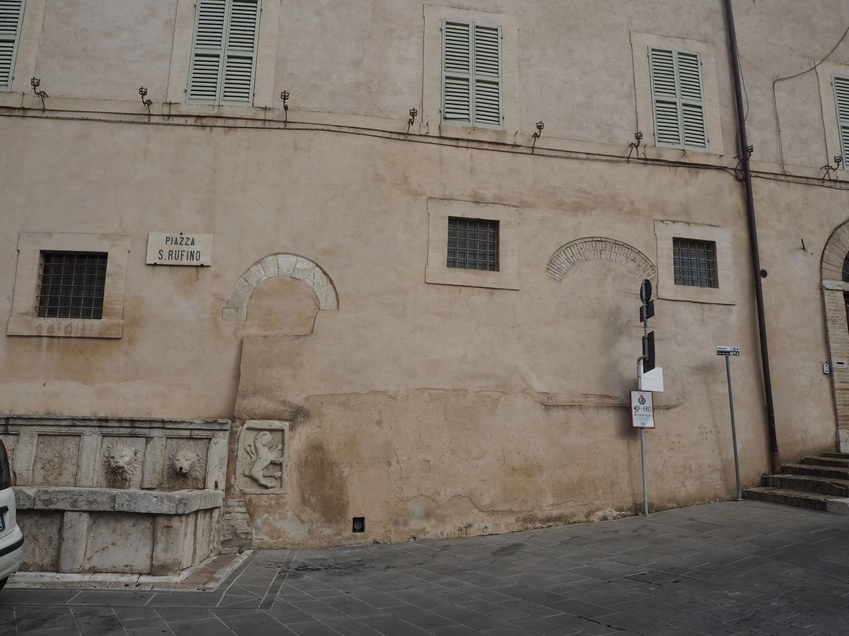 前編】アッシジ（Assisi）の歩き方：中世イタリアの街並みを