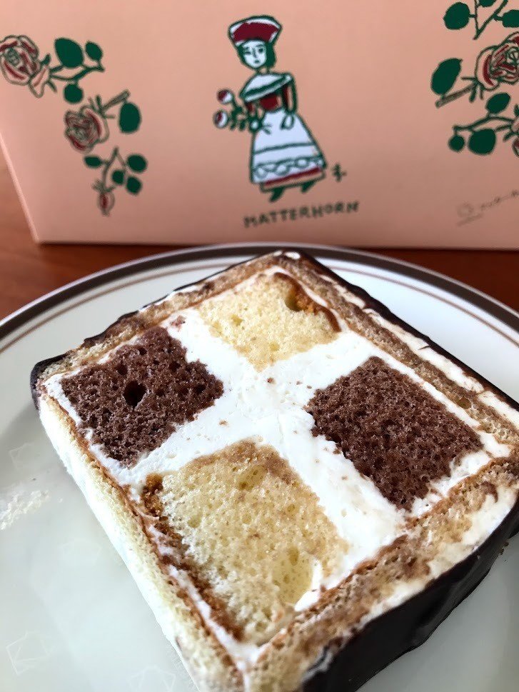 バタークリームのケーキと言えば 学芸大学前のマッターホーンさんの ダミエ こっくりのクリームとしっとりのスポンジが合わさって 子供 の頃のトラウマ バタークリーム嫌い がスーッと消えていく 口どけも まさ 小林ますみ Note バタークリームのケーキと言えば 学芸大学前のマッターホーンさんの ダミエ こっくりのクリームとしっとりのスポンジが合わさって 子供 の頃のトラウマ バタークリーム嫌い がスーッと消えていく 口どけも まさ 小林ますみ Note