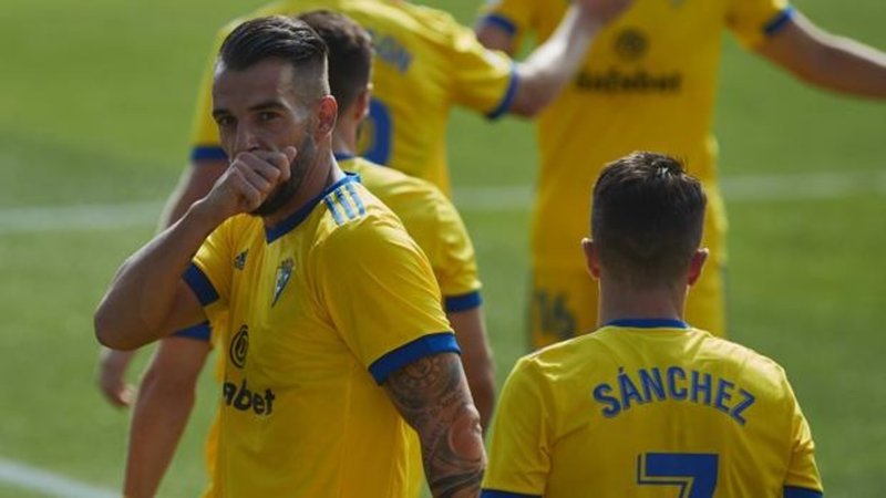 Off The Pitch スペインクラブの所在地と自治州 その歴史のはなし Cadiz Cf カディスcf 日本公式 Note