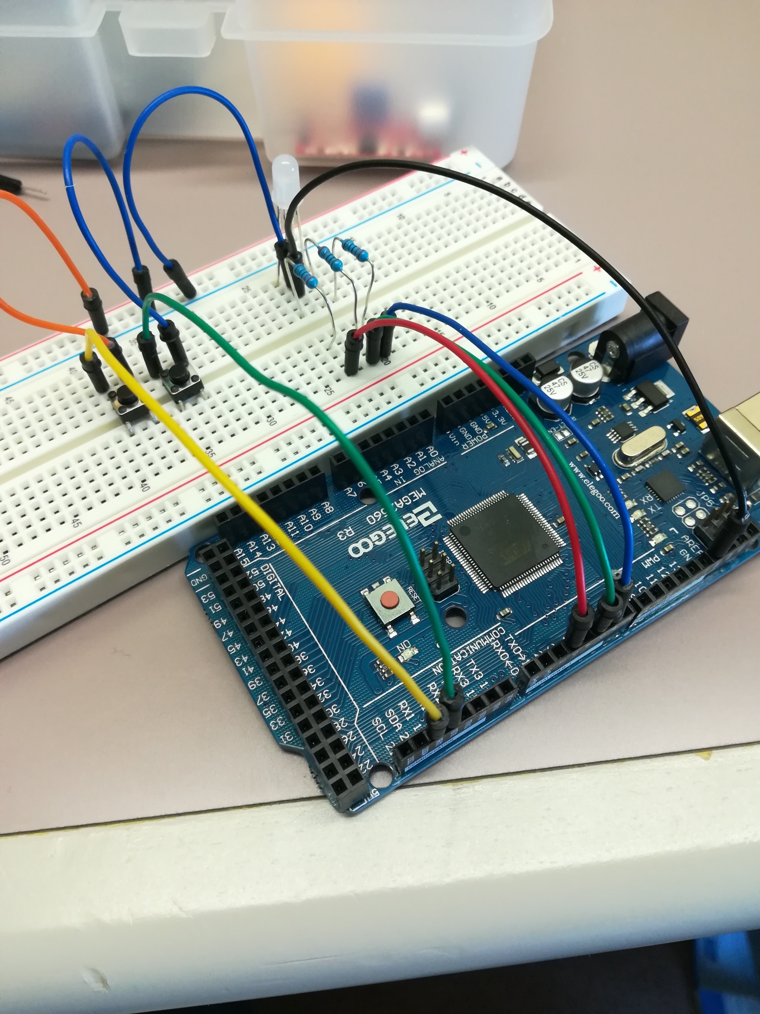 Elegoo Arduino で始めるマイコン入門６ 押しボタンスイッチと割り込み処理 ゆーた Note