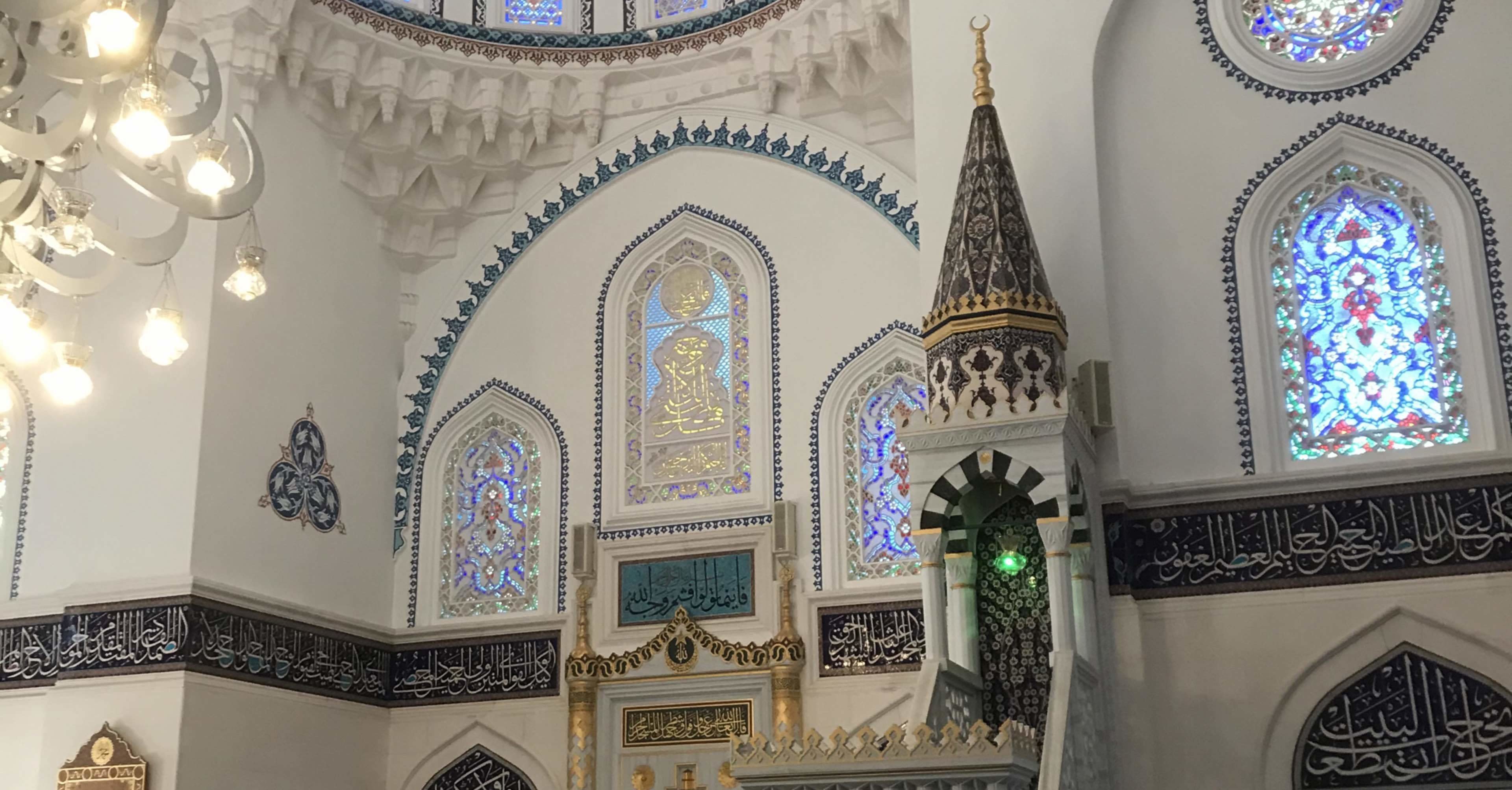 コロナ下の都内でイスラム文化に触れる 日本最大のモスク 東京ジャーミイ トルコ文化センター 大河内光明 Note