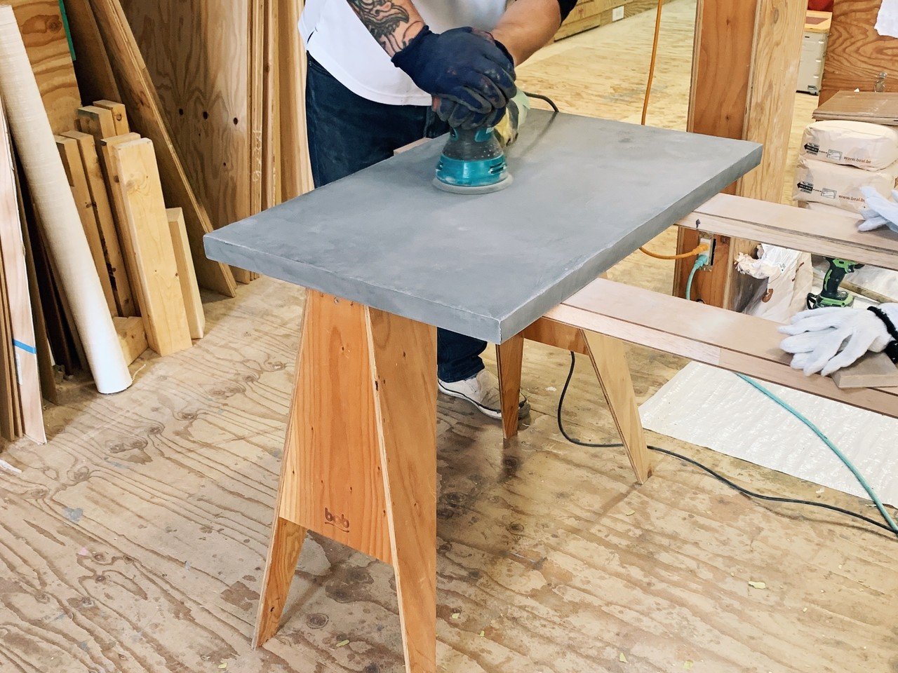 KARPENTER(カーペンター)飾り台 デスク 猫脚