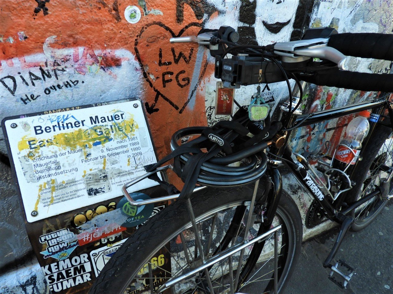 イーストサイド 鉄のカーテンの中へ 浅地亮 自転車旅で見る世界 Note