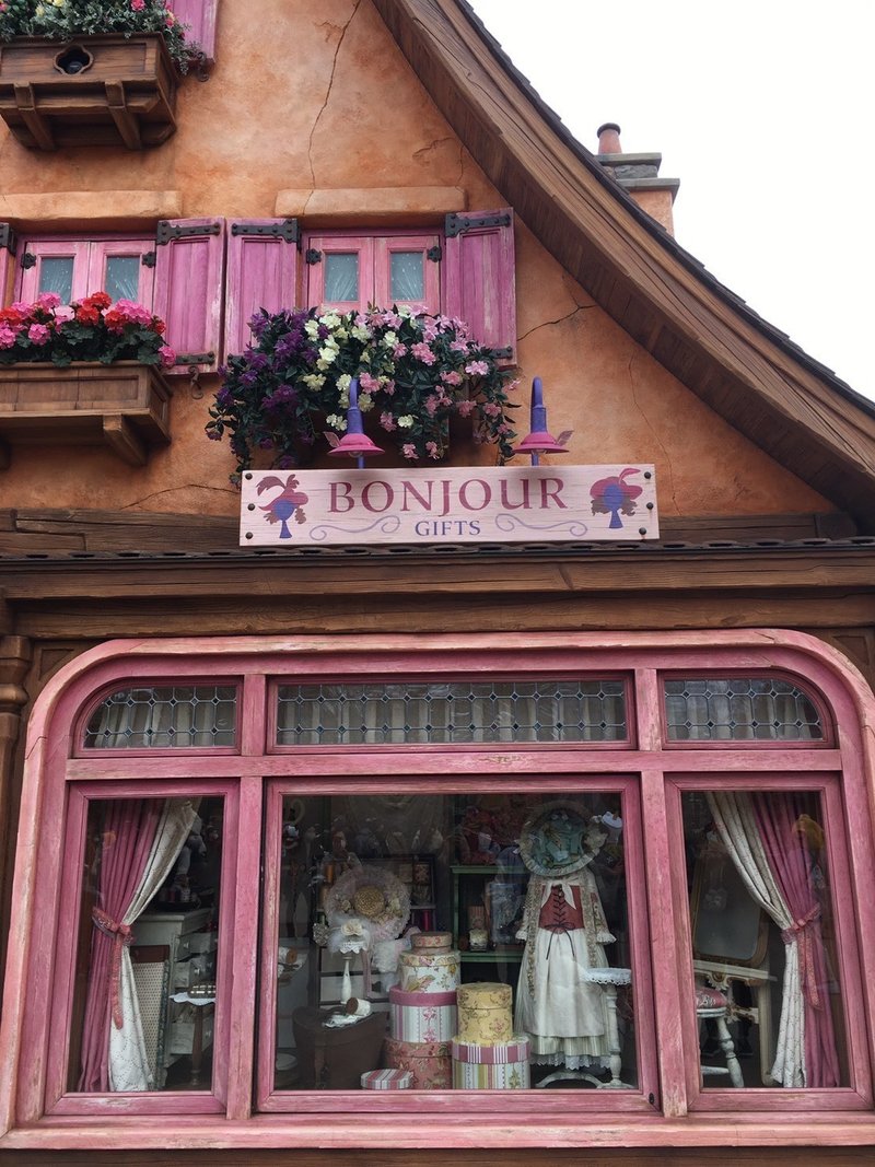 ビレッジショップスのキャストによるガイドレポート 飛鳥 Note